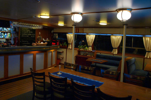 "Dinner Cruise" – или ужин в море на пароходе "Katharina" / Pootsmani mess